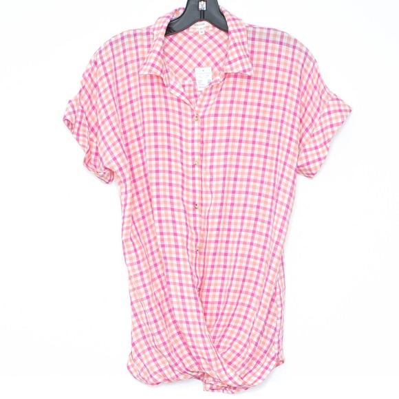 Maurices Tops - NWT Maurices Womens Top Button Pink Medium K1